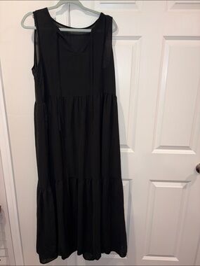 SHEIN Black Tiered Sleeveless Maxi Dress